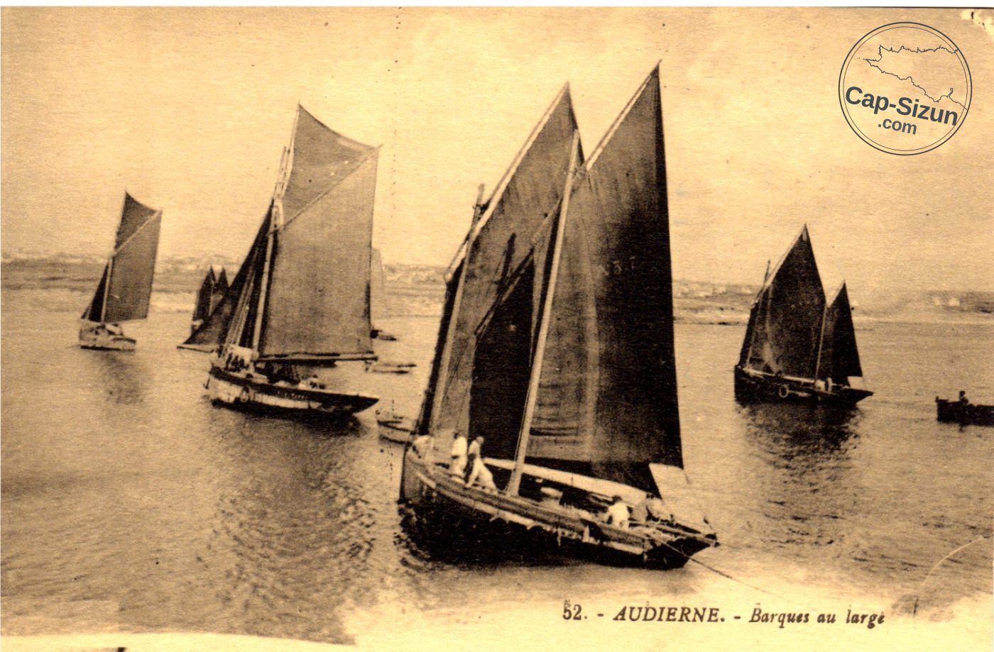Barques au large