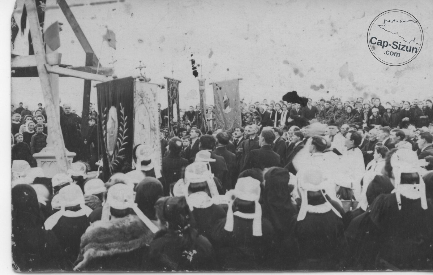 Bénédiction du calvaire Crois de Bécherel à Cléden